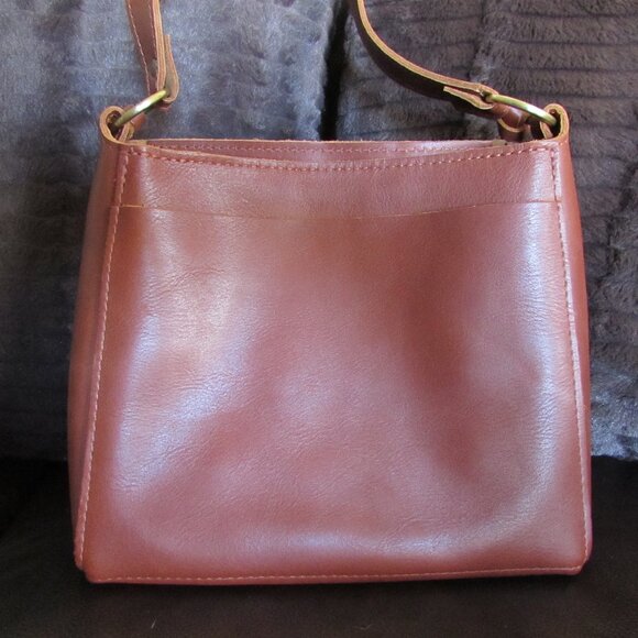 Portland Leather Goods PLG Triangle in Chestnut with Tassels - Picture 4 of 4